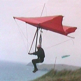 Hang glider : 107/02 ; Manufacturer : Woodhams