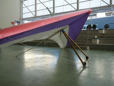 Hang glider : Boomerang Fzr ; Manufacturer : Tecma Sport
