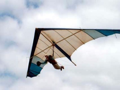 Hang glider : Cherokee ; Manufacturer : Birdman Sports