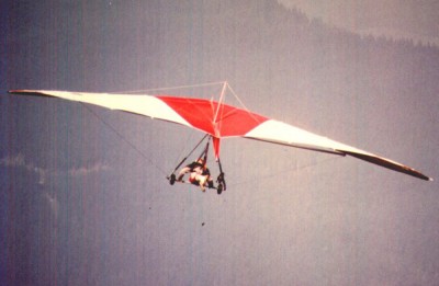 Hang glider : Cloud 2 ; Manufacturer : Thalhofer