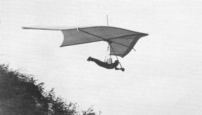Hang glider : Demoisel ; Manufacturer : Manufacture dAiles Volantes