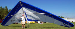 Hang glider : Falcon ; Manufacturer : Wills Wing