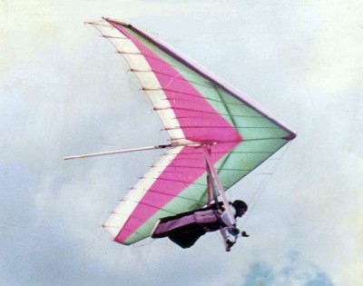 Hang glider : Foil Combat ; Manufacturer : Enterprise Wings