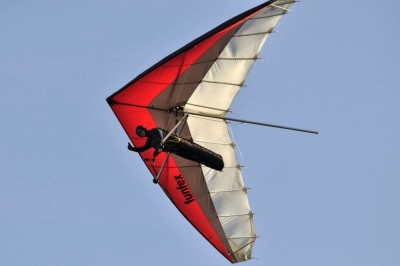 Hang glider : Funfex ; Manufacturer : Finsterwalder