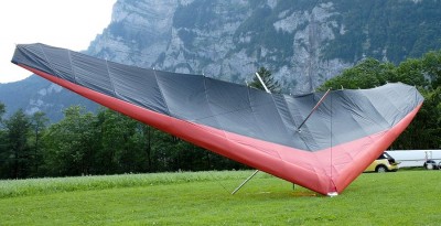 Hang glider : Nimbus ; Manufacturer : Apco Aviation