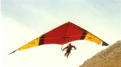 Hang glider : Phoenix 6b ; Manufacturer : Delta Wing Kites and Gliders