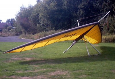 Hang glider : Saphir ; Manufacturer : Bautek