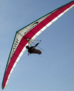 Hang glider : Sportster ; Manufacturer : Airwave