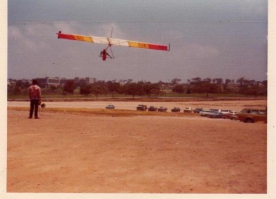 Hang glider : Sundance ; Manufacturer : Magnan Aircraft Corp
