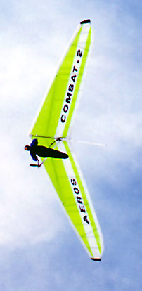 Hang glider : Combat 2 ; Manufacturer : Aeros