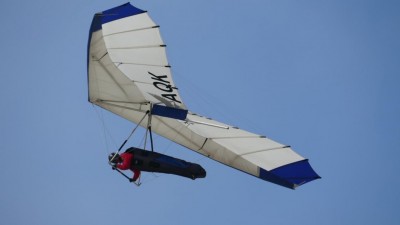 Hang glider : Discovery ; Manufacturer : Offpiste Aviation Ltd