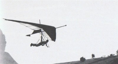 Hang glider : Elan ; Manufacturer : Noin