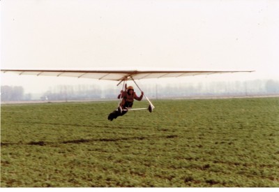 Hang glider : Emerode ; Manufacturer : Etienne Andr