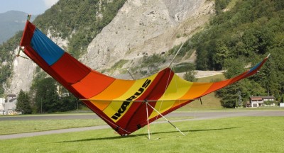 Hang glider : Ikarus 500 ; Manufacturer : Ikarus Delta Ag Interlaken