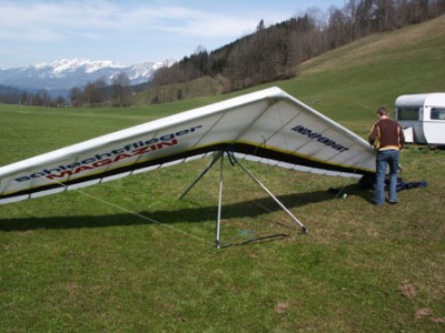 Hang glider : Independent ; Manufacturer : Europe Sails