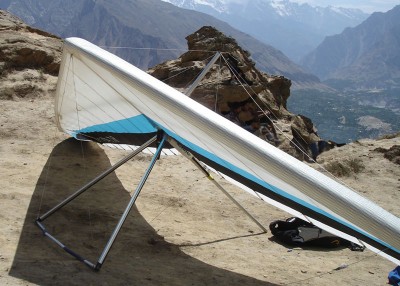 Hang glider : New Mastr ; Manufacturer : Icaro 2000