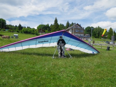 Hang glider : Topfex ; Manufacturer : Finsterwalder