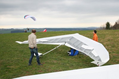 Hang glider : Atos Vrs ; Manufacturer : A.I.R -Aeronautic Innovation Rhle-
