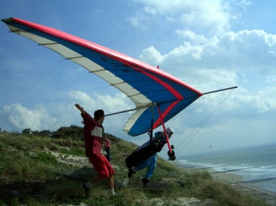 Hang glider : Zephir ; Manufacturer : Bautek